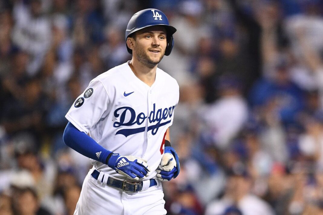 Trea Turner firma con Filis de Filadelfia