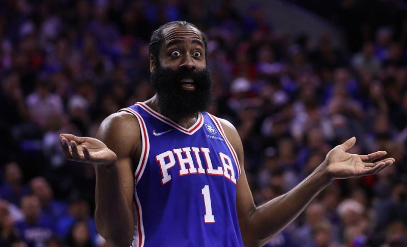 Un provocador gesto de James Harden causó sorpresa en la NBA