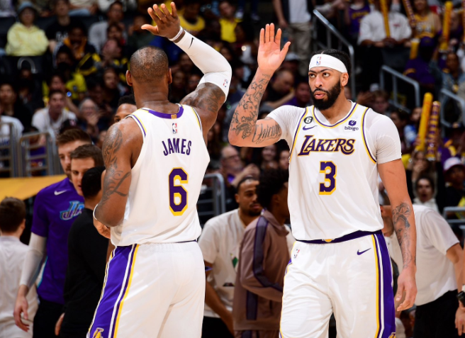 LeBron encesta 36 puntos y Davis con doble doble en triunfo de Lakers sobre Jazz (Video)