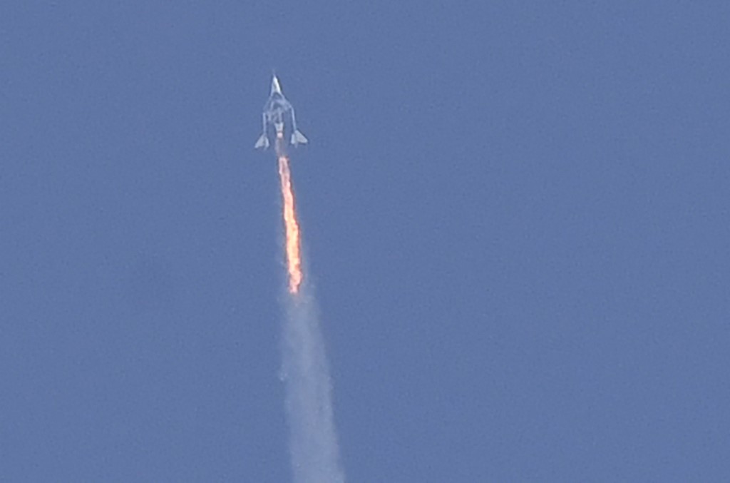 Virgin Galactic regresará con sus vuelos espaciales "a finales de mayo"