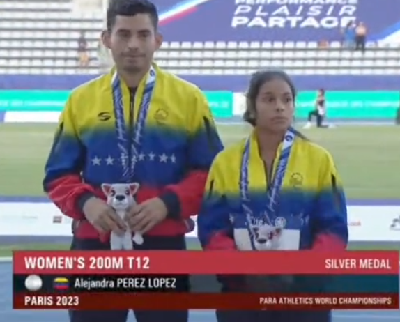 Alejandra Pérez tres medallas de plata