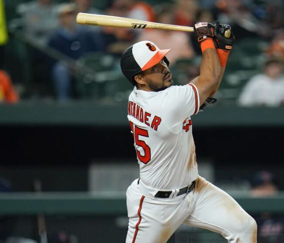 Anthony Santander 100 jonrones