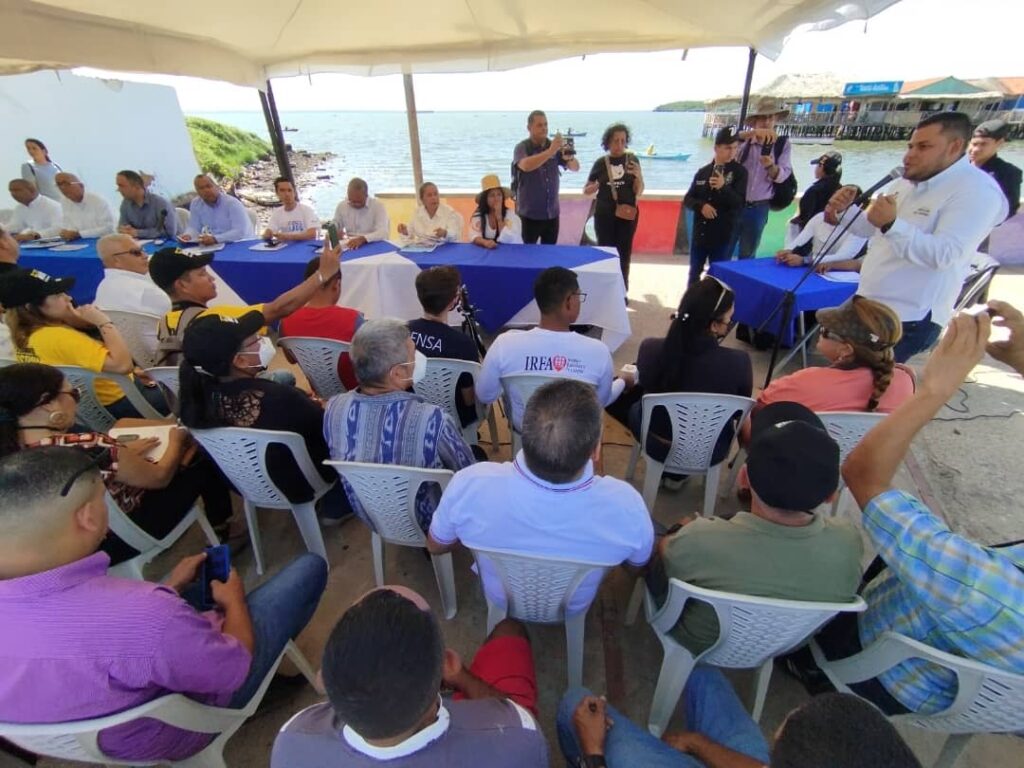 Cabildo Abierto en Santa Rosa de Agua