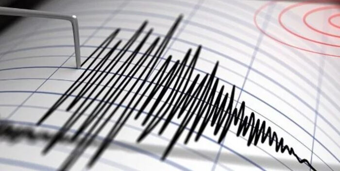 Un sismo de magnitud 6 sacudió la costa sur de Ecuador y el norte de Perú