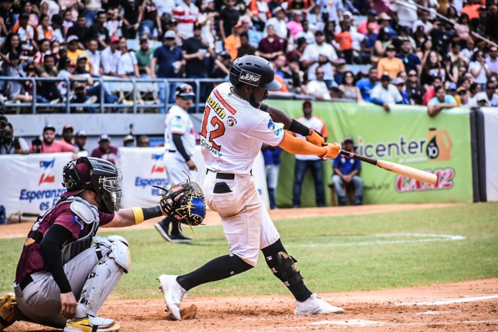 Águilas del Zulia inicia su pretemporada en el estadio Luis