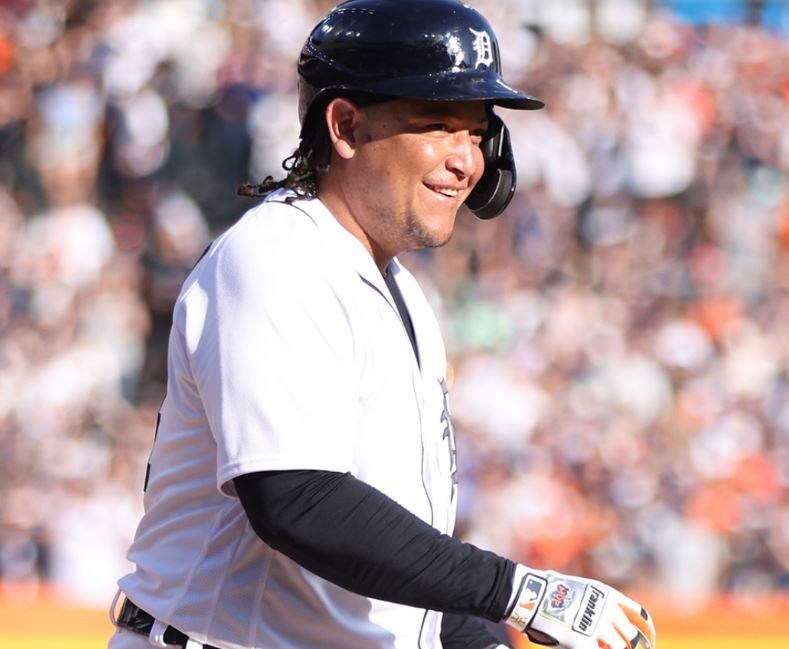Miguel Cabrera guantines