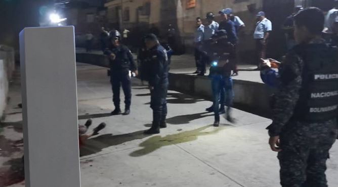 Encuentran tres cadáveres en la vía pública de Mariches