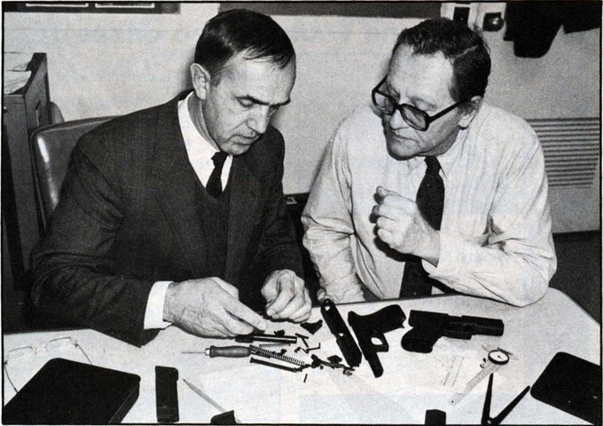 Murió Gaston Glock, inventor de la famosa pistola que revolucionó la industria de las armas: la preferida de policías y bandidos