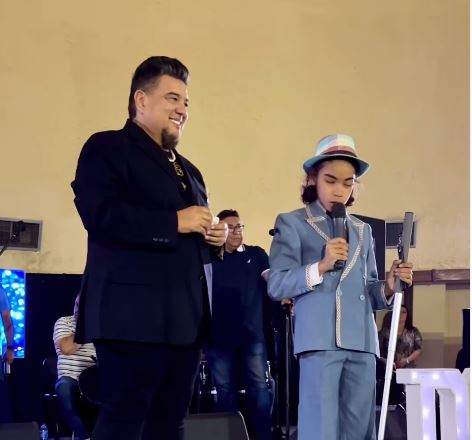Neguito Borjas fue invitado al Mister Fashion Down: Compartió tarima con Jesús David Díaz y se sorprendió con su talento
