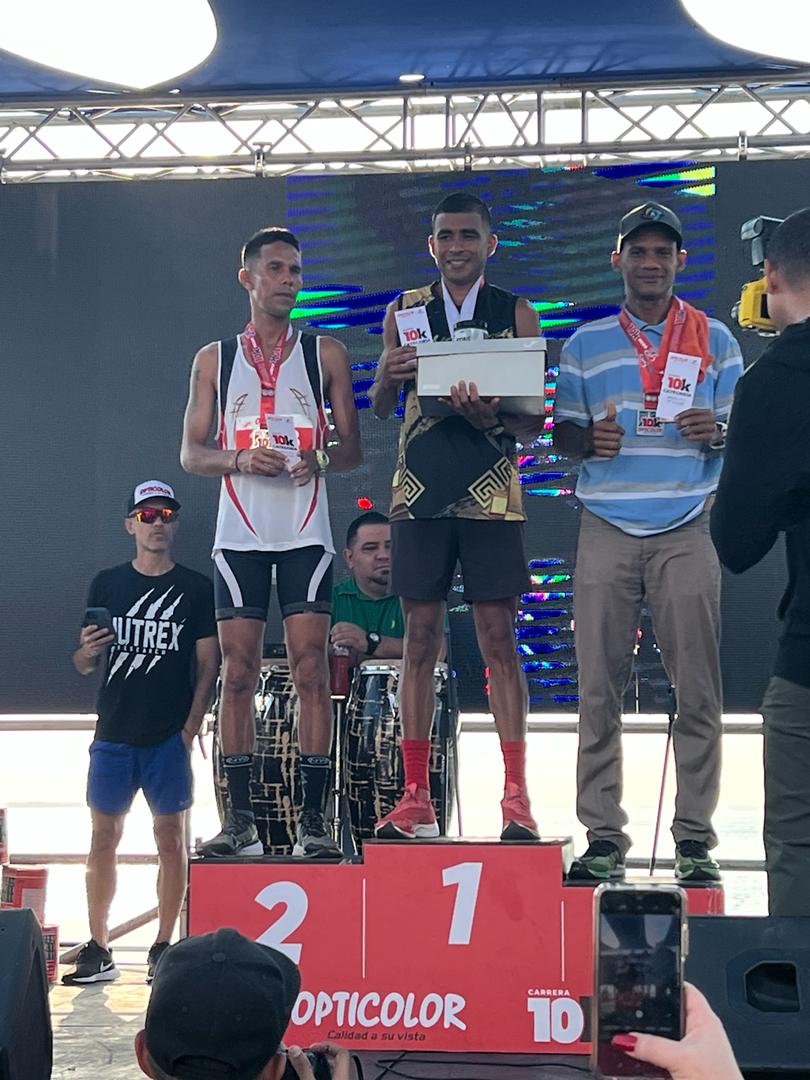 Todo un éxito la carrera 10K de Opticolor