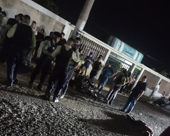 Heridos tres hombres en choque de motos en El Manzanillo