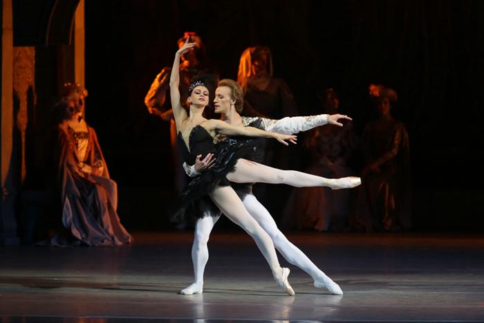 Ballet de San Petersburgo deslumbrará en Bellas Artes con su Lago de los Cisnes