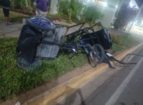 Arrollan a padres e hijos cuando se trasladaban en una carreta por la avenida Fuerzas Armadas de Maracaibo