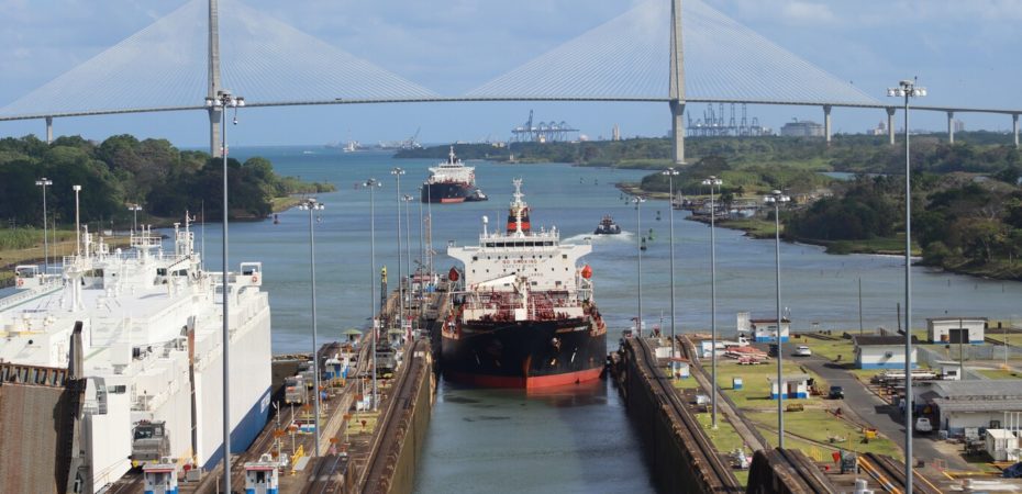 El canal de Panamá vuelve a la normalidad tras meses de grave sequía