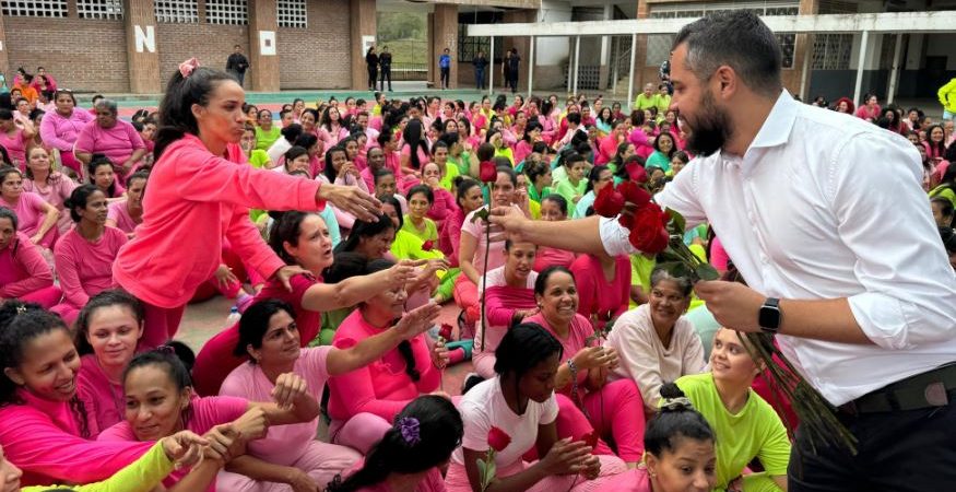 Ministro Julio Zerpa continúa con visita a cárceles nacionales