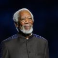 Morgan Freeman: ¿Por qué usa un guante en su mano izquierda?