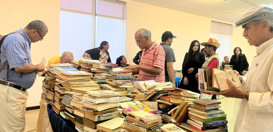 Para los amantes de la lectura, 7 mil títulos presentes en la Filven 2024 en el Zulia