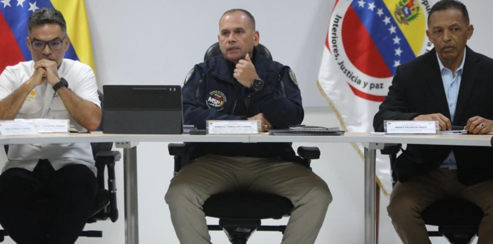 El vicepresidente Sectorial para la Seguridad Ciudadana y Paz, A/J Remigio Ceballos Ichaso, sostuvo una reunión junto al Consejo Ministerial de Seguridad
