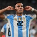 Argentina termina invicta en su grupo con doblete de Lautaro Martínez