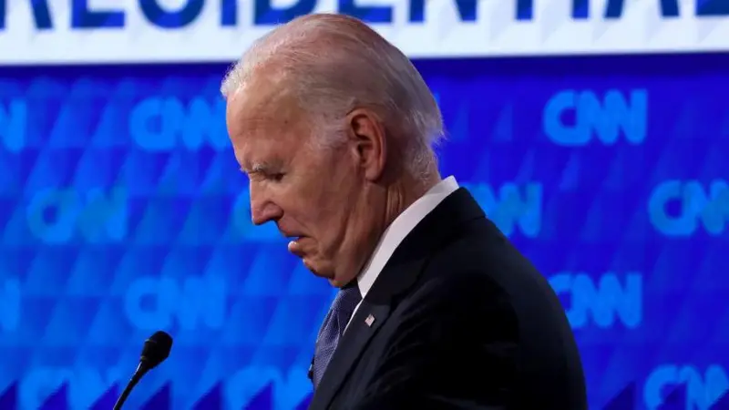 El mal desempeño de Biden en el debate con Trump enciende las alarmas en el partido demócrata sobre si deben nombrar a otro candidato: BBC News