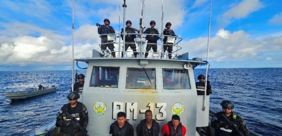 Interceptan una embarcación en El Salvador con casi dos toneladas de cocaína valoradas en 50 millones de dólares