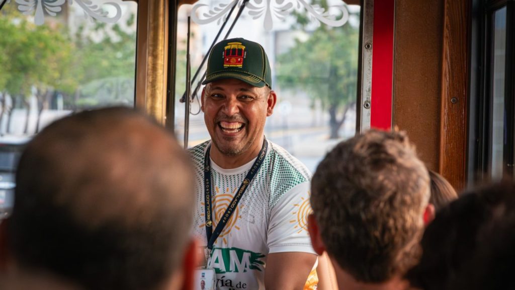 Tranvía de Maracaibo y su guía turístico postulados al Premio Nacional de Turismo 2024