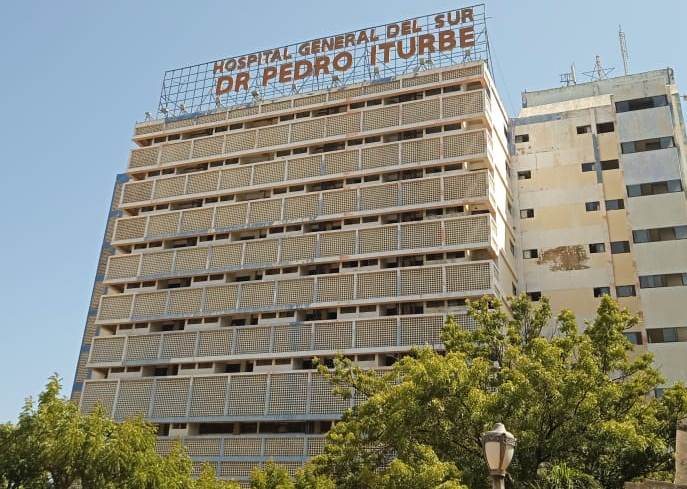 Fuera de peligro mujer y niña heridas en la explosión del transformador en Integración Comunal