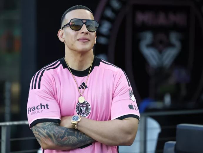 Daddy Yankee logró detener la transferencia de 100 millones de dólares  y acusa de 