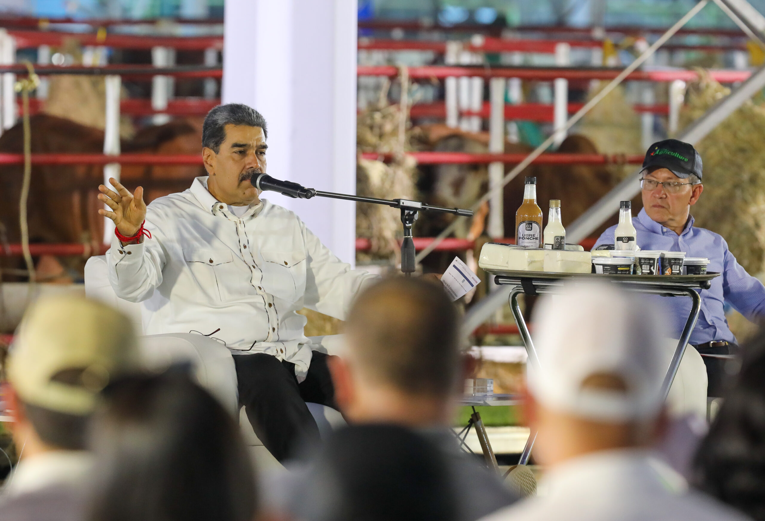 Maduro aseguró que han recibido en las escuelas a medio millón de niños que han retornado a Venezuela