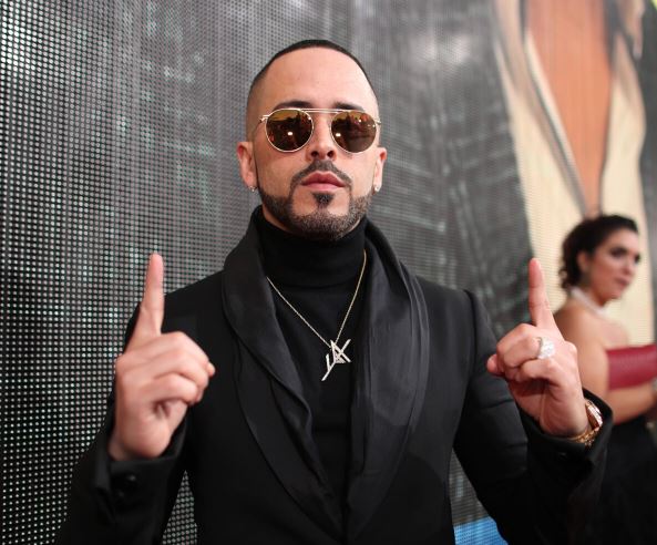 Yandel lanzará sinfónico el 3 de abril