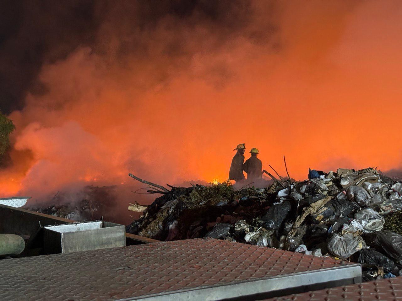Más de cien camiones cisternas usaron para sofocar el incendio en Recimara