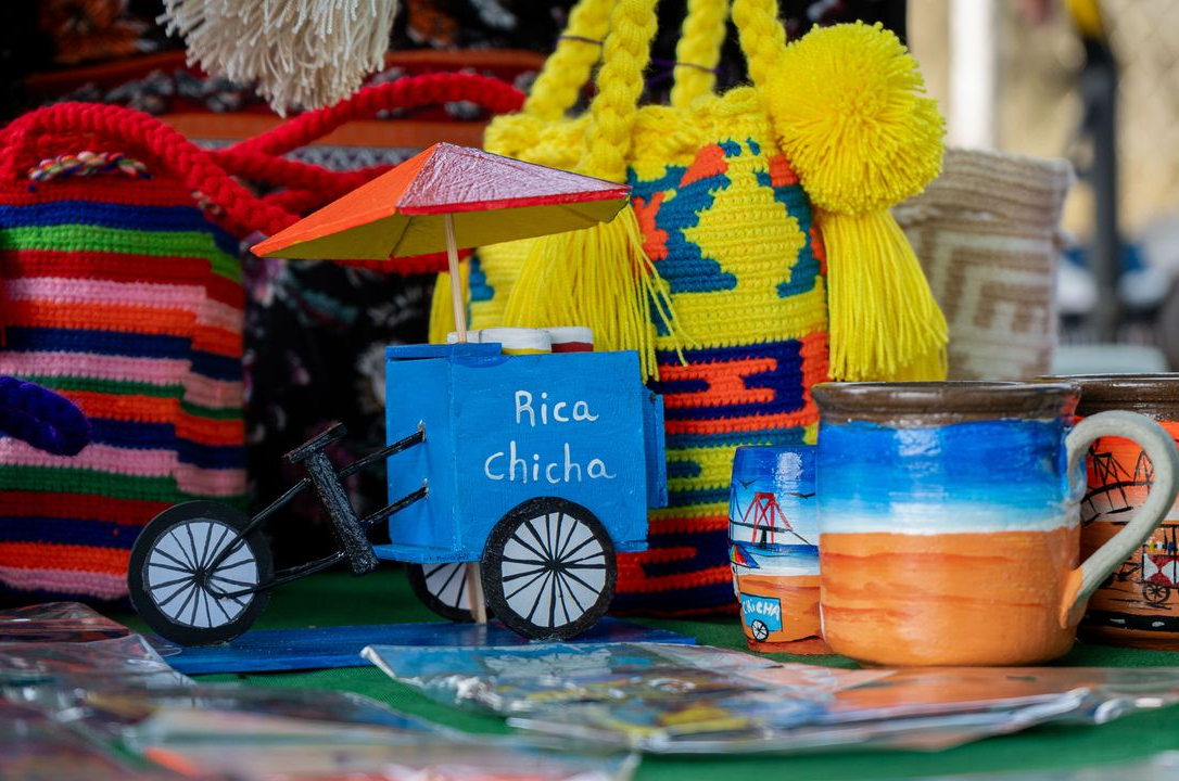 Alcaldía de Maracaibo lleva una edición especial de la feria de Artesanía y Turismo a Gran Bazar