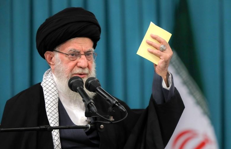 "No entraremos en negociaciones con EEUU mientras continúen con su política de máxima presión y sus amenazas": Irán responde a Trump