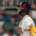 Ronald Acuña Jr. fue autorizado para avanzar en su recuperación y regresaría en mayo