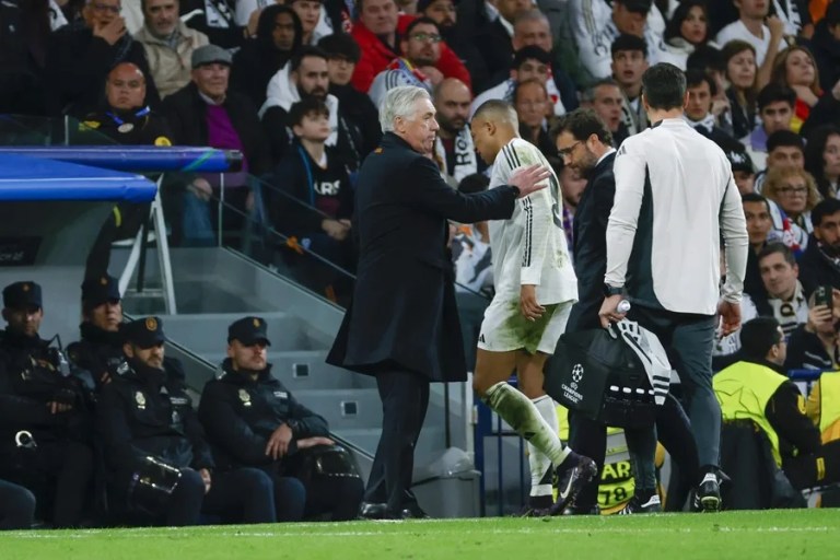 Kylian Mbappé se someterá a pruebas tras sufrir un esguince de tobillo