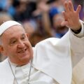Francisco, un papa de nuestro tiempo (Por el Dr. Ángel Rafael Lombardi Boscán)