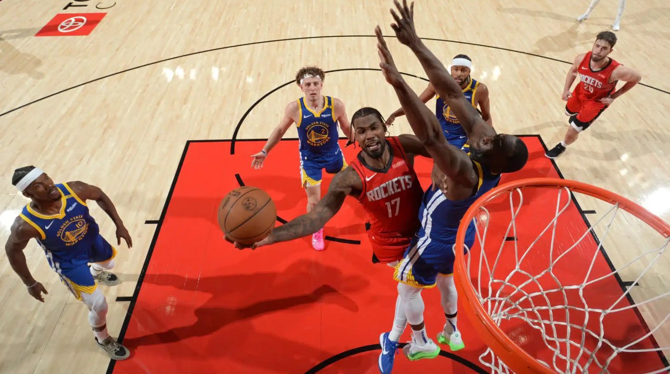 Warriors dominan a los Rockets en el primer juego de la serie