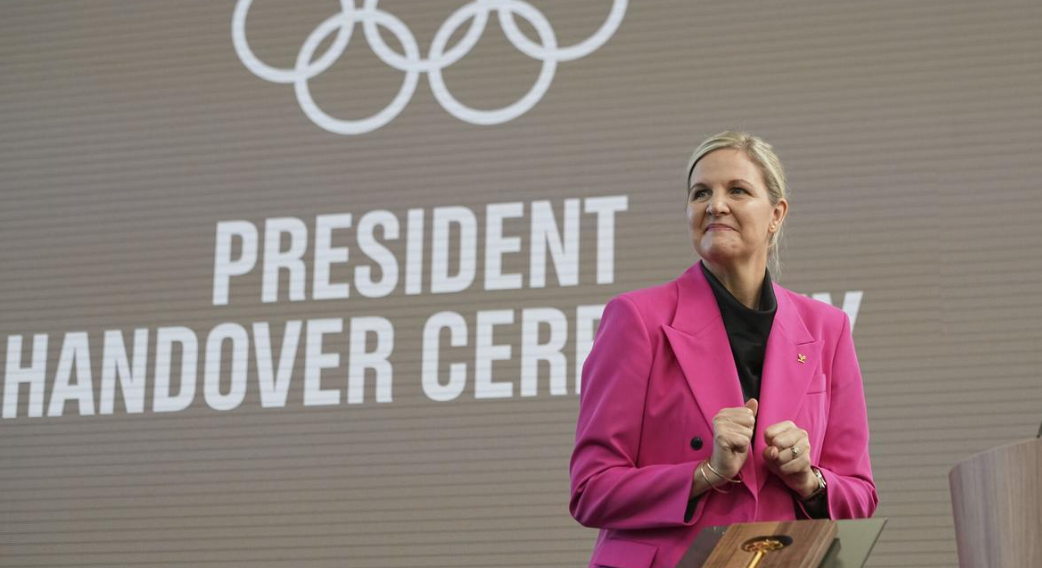 Kirsty Coventry asume como nueva presidenta del COI