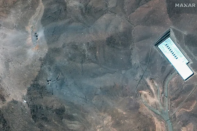 Irán informa de un nuevo ataque aéreo contra la planta nuclear subterránea de Fordó