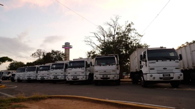 Llegaron los camiones recolectores para resolver problema de la basura