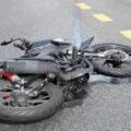 Estruendosos accidentes de tránsito colapsaron algunas vías de Maracaibo: Dos jóvenes hacían motopiruetas