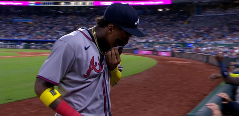 Ronald Acuña Jr. presenta distensión entre el tendón y la pantorrilla