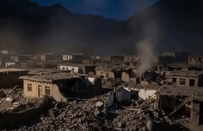 Contabilizan 800 muertos y 2 mil 500 heridos por intenso terremoto en Afganistán