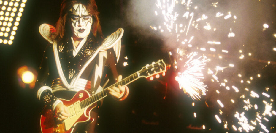 Muere Ace Frehley, guitarrista fundador de KISS, a los 74 años
