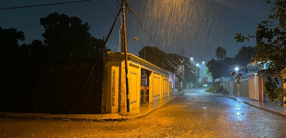 Descargas eléctricas y lluvia arropan a Maracaibo y San Francisco
