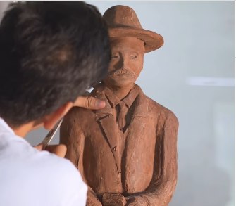 Raúl Ramírez inmortaliza a San José Gregorio Hernández en chocolate