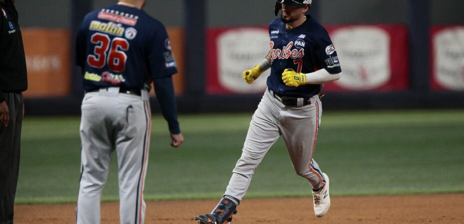 Caribes sorprende a Magallanes en Valencia