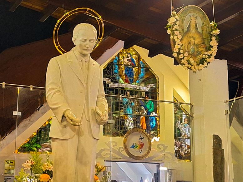 Isnotú de fiesta: El manto de San José Gregorio y la luz de la fe se elevan con fuegos artificiales tras su canonización