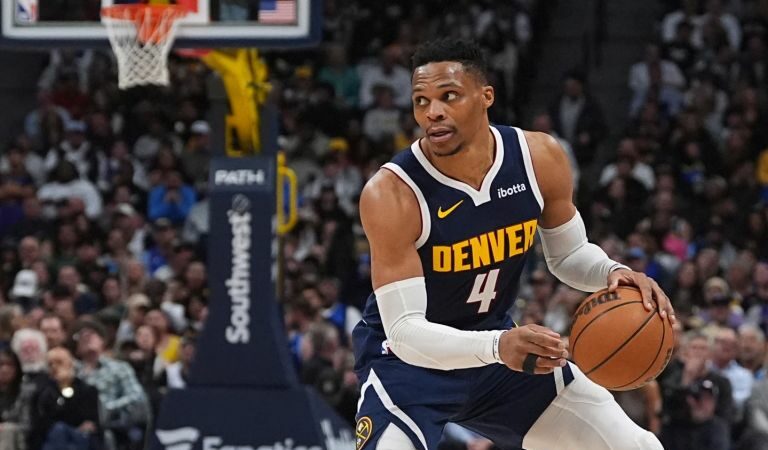 Russell Westbrook acordó con Kings de Sacramento