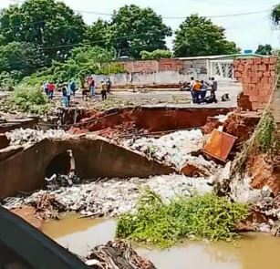 Habitantes de los barrios Cardonal Sur y José G. Hernández reportan afectaciones tras las precipitaciones: Se derrumbó una vivienda